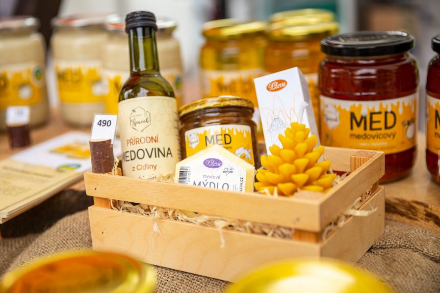 Farmářské trhy obohatí sladké Slavnosti medu