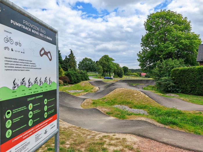 V Nové Vsi vyrostl nový pumptrack