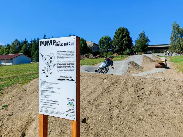 Navštivte největší pumptrack regionu ve Sněžném