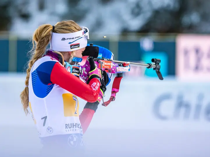 Světový pohár v biatlonu 2026: program, doprava